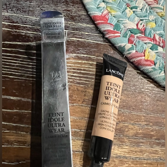 Lancome Teint Idole Ultra Wear Camouflage Concealer 250 Bisque 025 BEIGE LIN - Picture 2 of 3